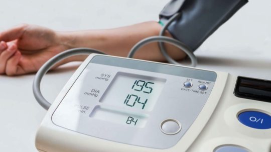 Hypertension : quand se rendre aux urgences ?